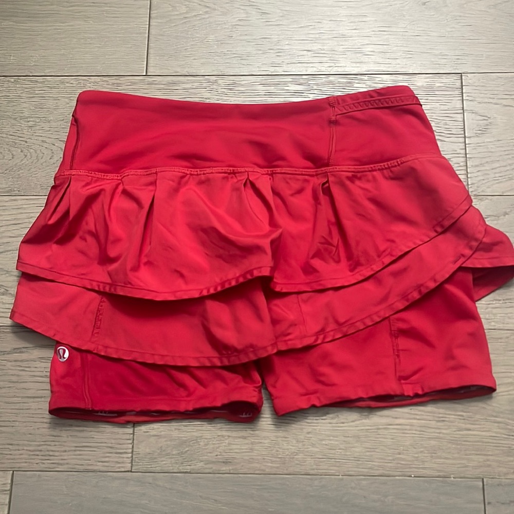 lululemon athletica Size 4 Red Polyester Skort